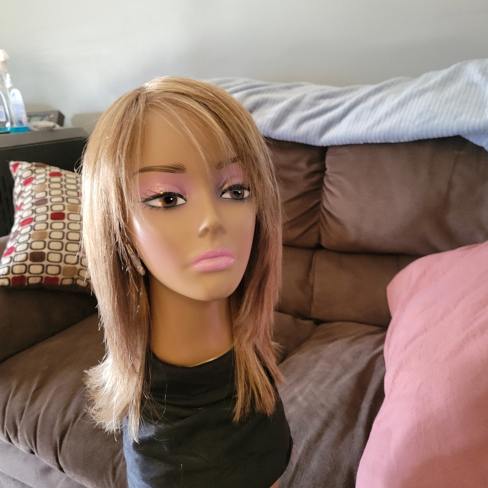 Hunter HT By Tony Of Beverly Wigs In The Color Bamboo! 100% Handtied Luxury Wig!